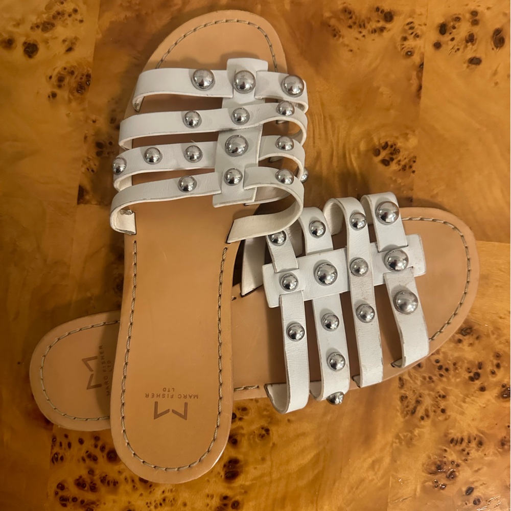 Marc Fisher White Leather & Silver Sandals - Size 9